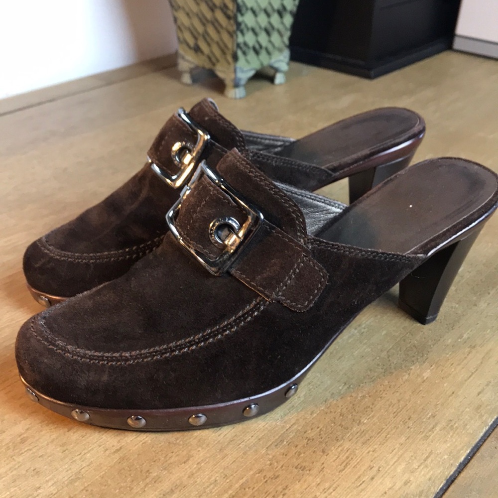 STUART WEITZMAN SUEDE MULES